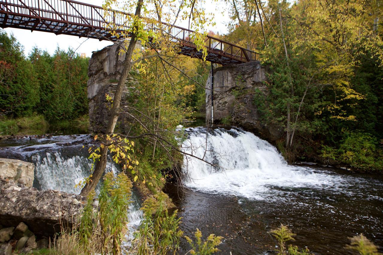 Forks Of The Credit Inn Orangeville Exteriör bild