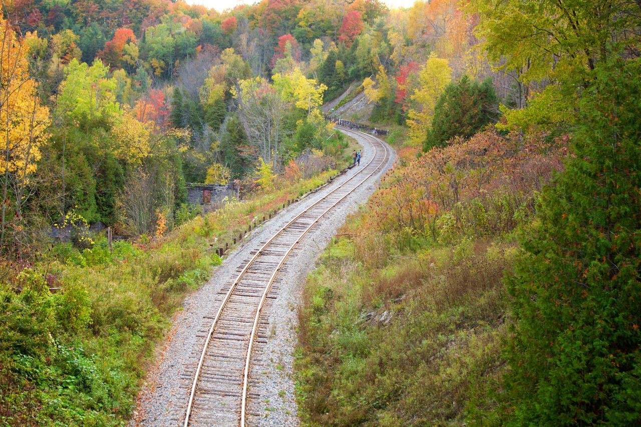 Forks Of The Credit Inn Orangeville Exteriör bild